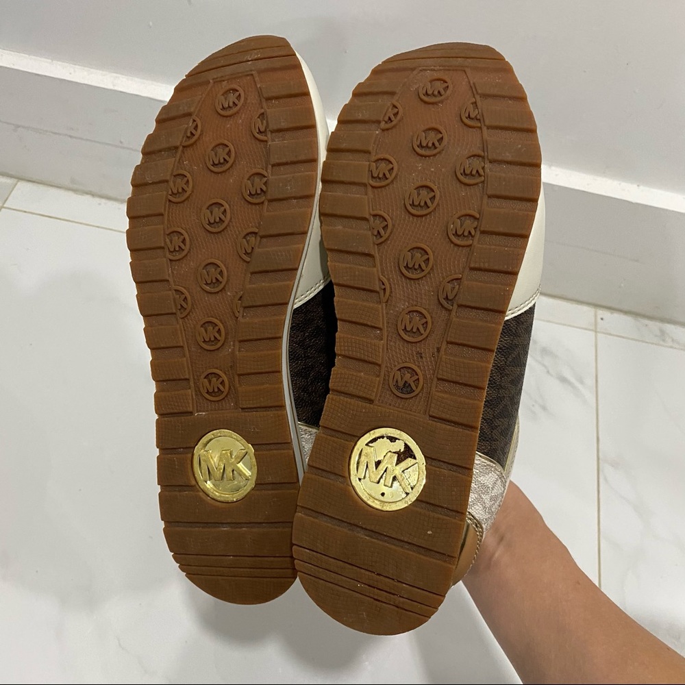 michael kors sneakers - Picture 10 of 10